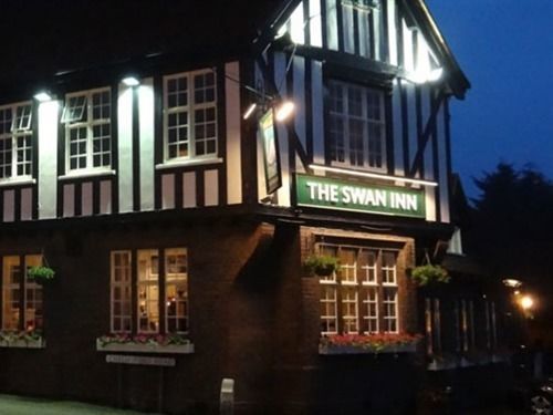 The Swan Inn Felsted Great Dunmow Exterior photo